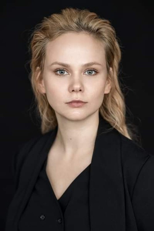 Aleksandra Skraba as Kasia