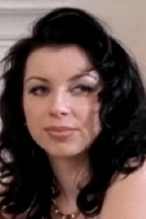 Eva Turner as Lavia (as Eva Slovak)