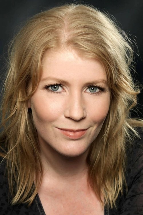 Charlotte Guldberg as Anja