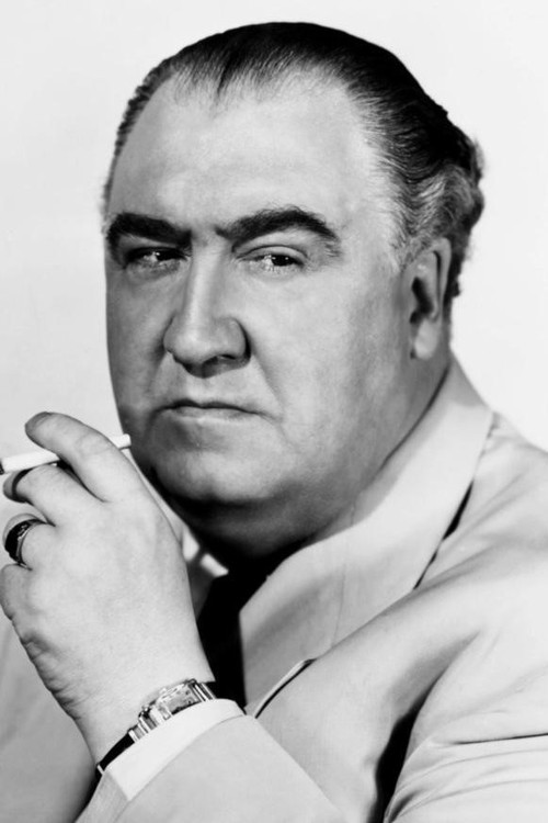 Francis L. Sullivan as Mr. Jaggers