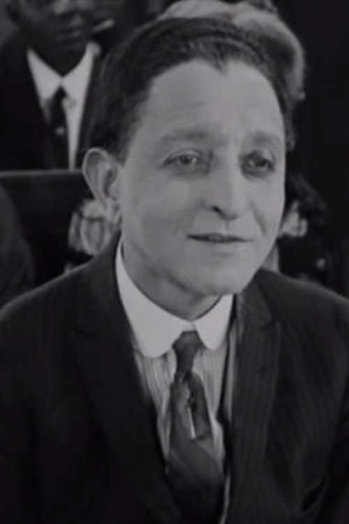 Lawrence Chenault as Judge Straight