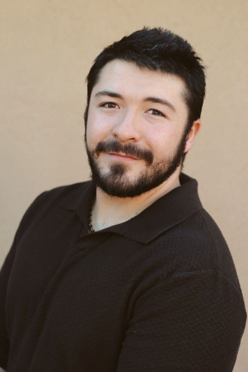 Sloane Morgan Siegel as Young Aiden