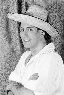 Manuel San Germán as Manoleto