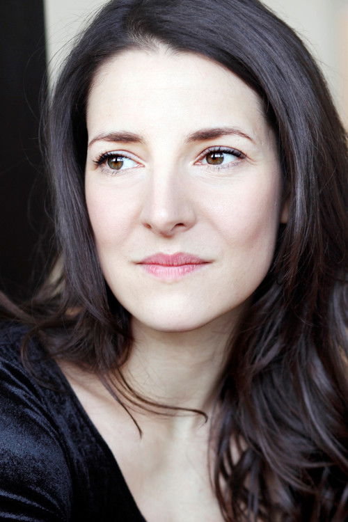 Ève Pressault as Claire