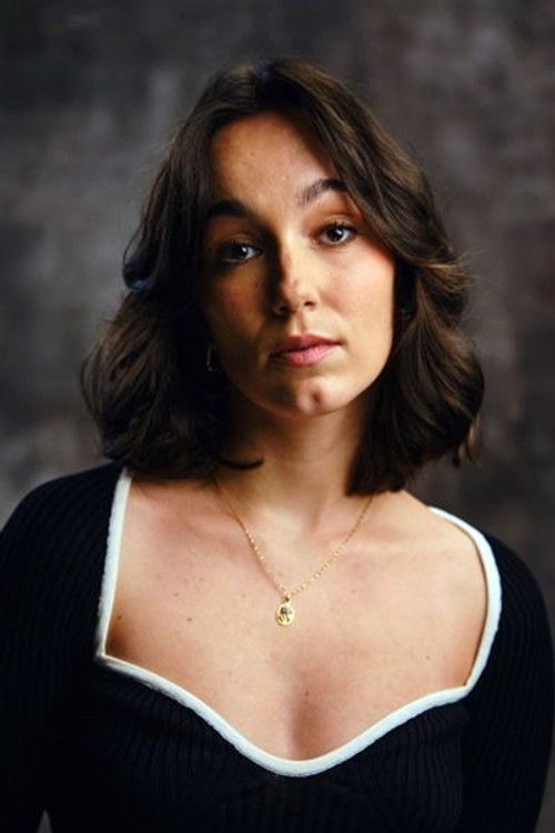 Inês Barros as Joana