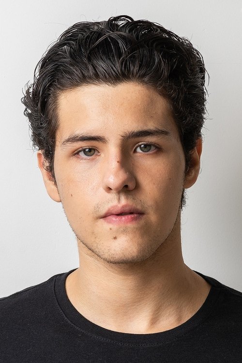 Paulo Mendes as Raul Melo Dantas