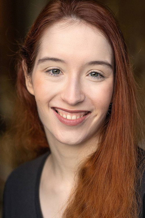 Crystal Loverro as Leslie