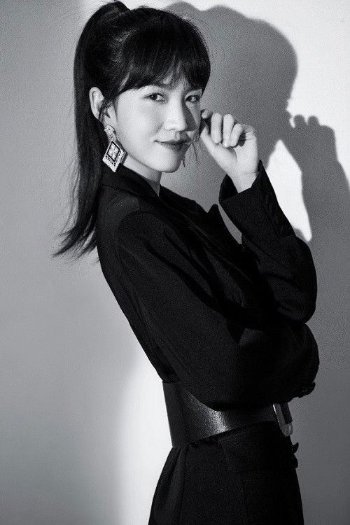 Jiao Wenqian as Hua Hua