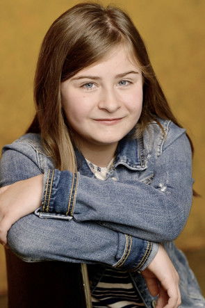 Ava Connolly as Young Miranda