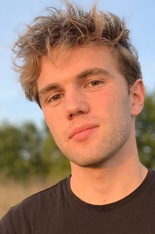 Jonathan Lindinger as Rafi