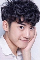 Wang Yichen as Han Manyi / Han Zigao