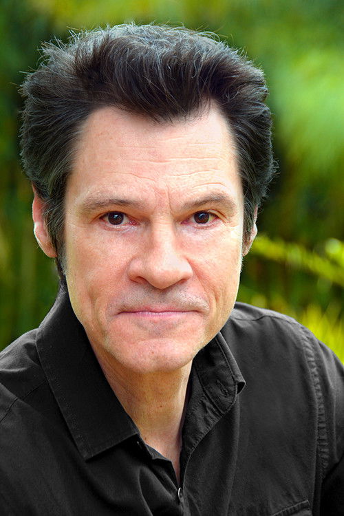 Mark Sanderson as Corey Roperto