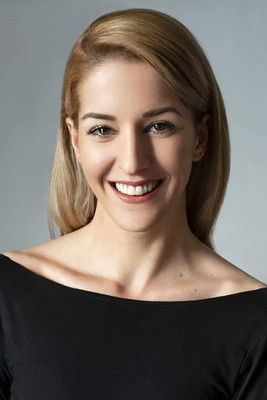 Eirini Stamatiou as Inspektor Georgiu