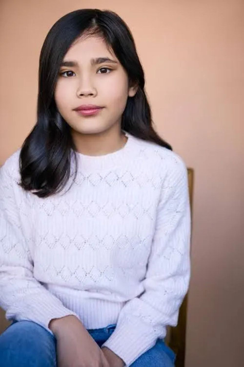 Olivia Sembra as Beth Franklin