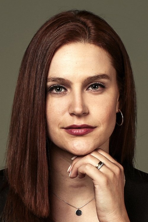 Alejandra Araya as Cinthya Bravo