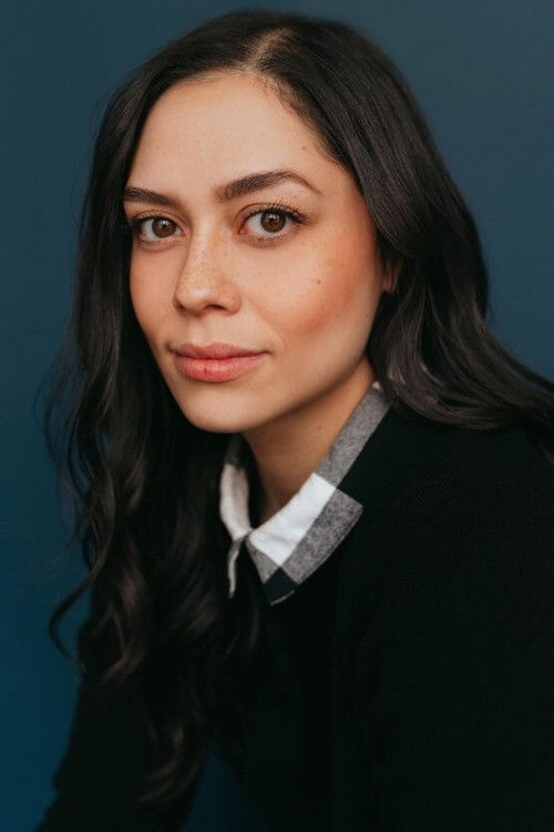 Shaeane Jimenez as Julianne Alba