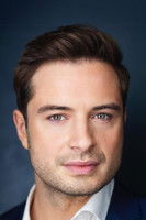 Tom Schmitt as Group Therapy Veteran