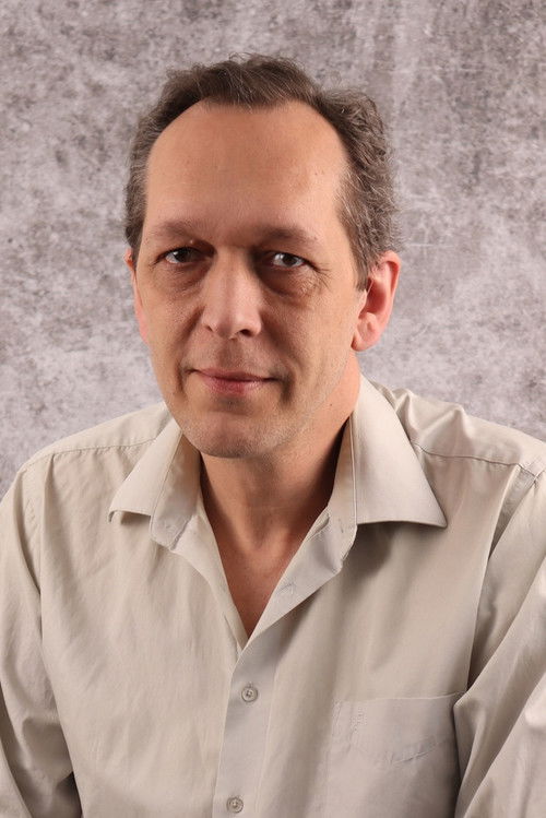 Magnus G. Bergström as Tony Zombie