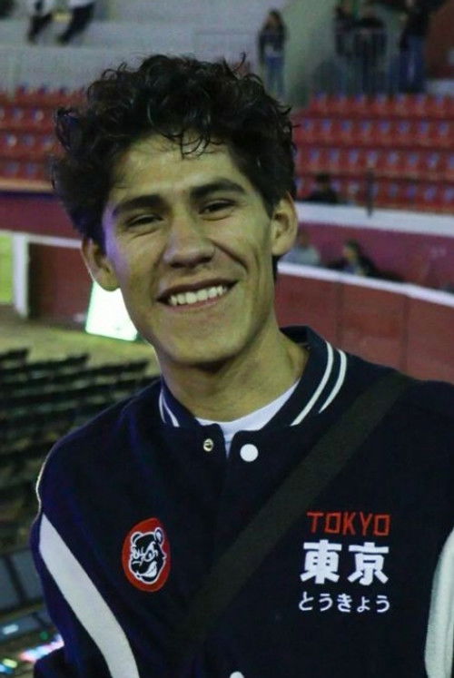 Byron Flores as Detective #2