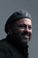 Antonis Kotzias as Sakis