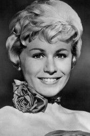 Waltraut Haas as Nelly Lampl