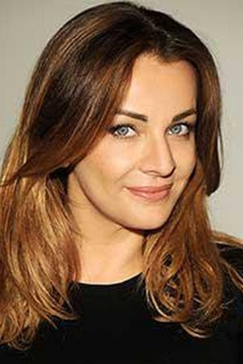 Vanessa Galipoli as Agente Immobiliare