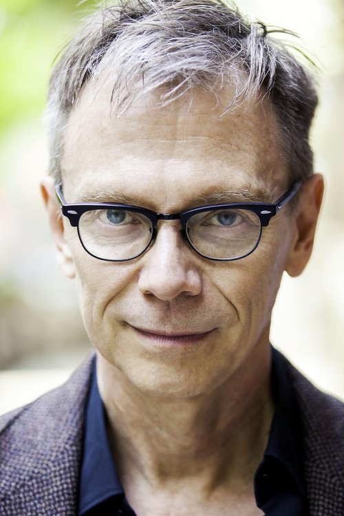 David Dean Bottrell as Phil