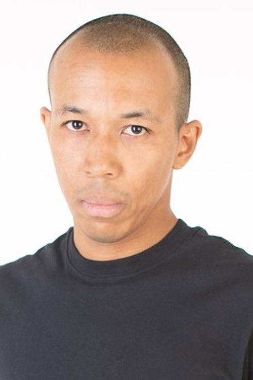 Musashi Mochizuki as Bank Robber