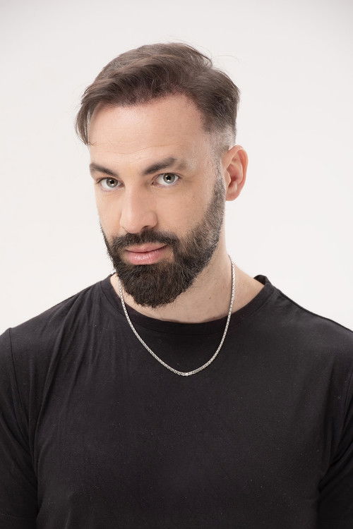 Diego Fernán as Gustavo