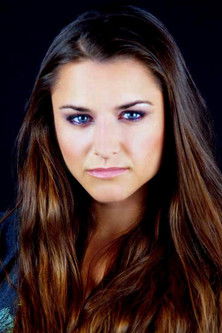 Kachina Dechert as Del