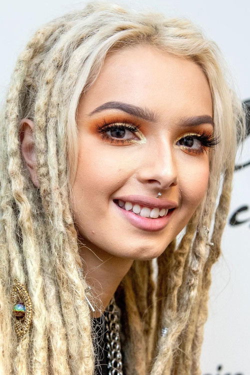 Zhavia as Self