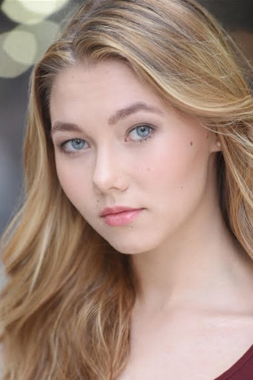 Sofia Happonen as Roxy