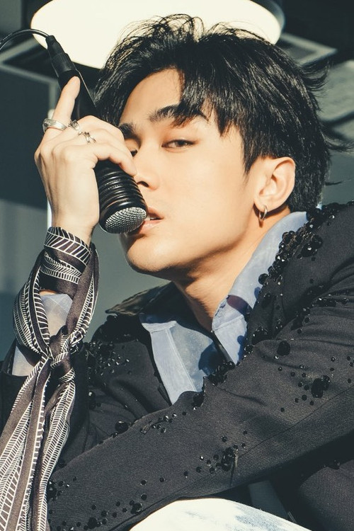 Josh Cullen Santos as Josh