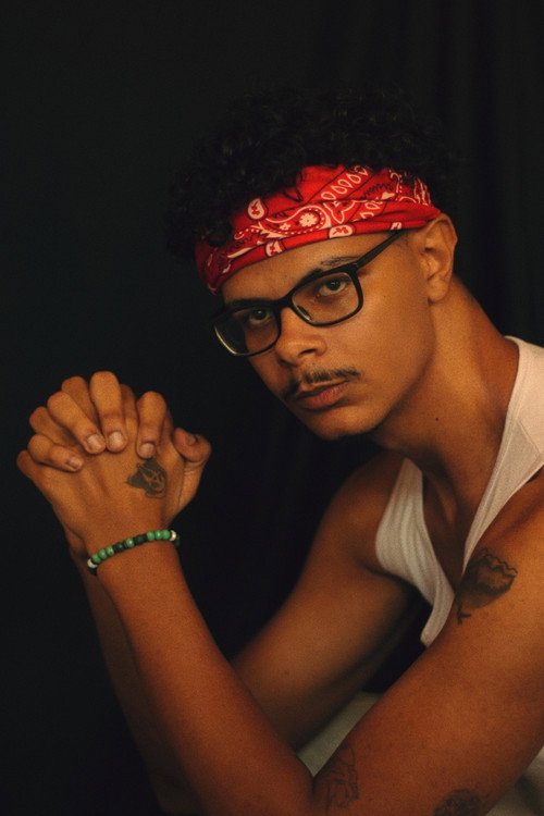 Diego Santos as Jovem