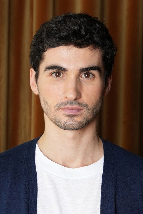 Pedro Fontes as Assistente de Bispo