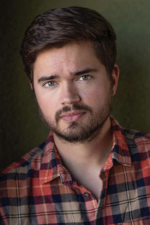 Dalton Scroggins as Tom