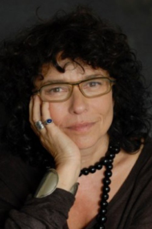 Carole Achache as Carole