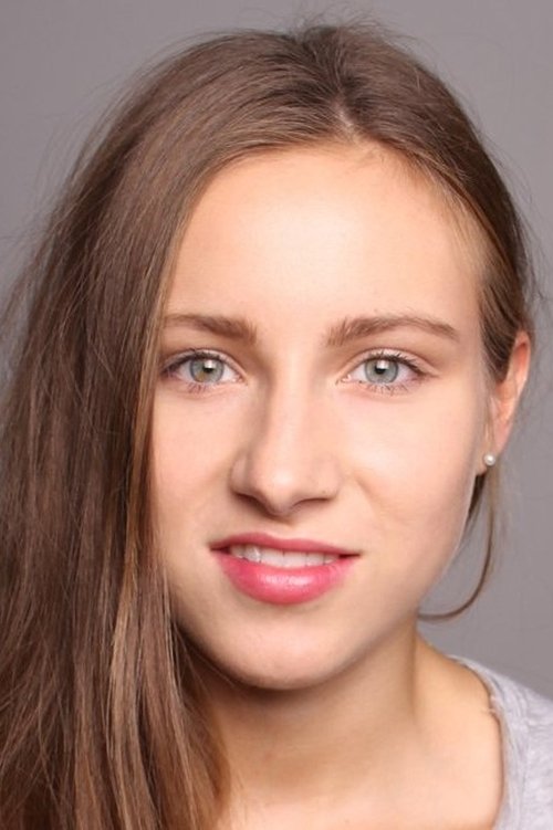 Elodie Hooftman as Riley