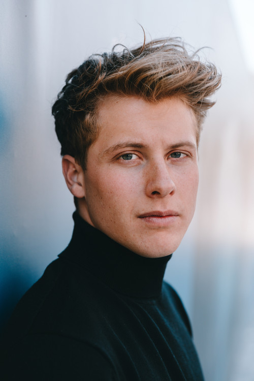 Phillipp Laabmayr as 