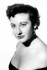 Raquel Daina as Puta 1ª