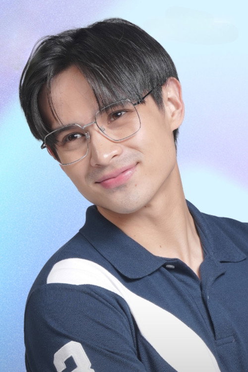 Ralph De Leon as Martin Madrigal
