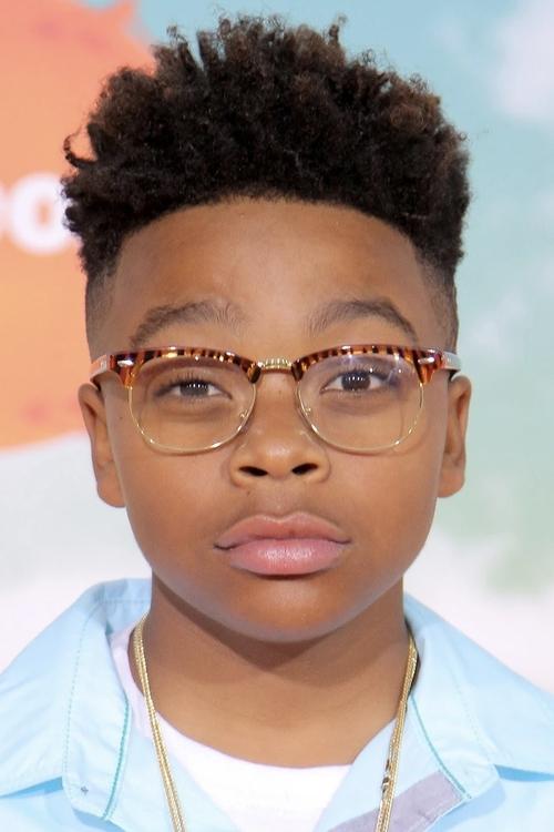 Marleik 'Mar Mar' Walker as Franklin Armstrong (voice)