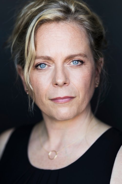 Nina Duval as Sylvie Despins