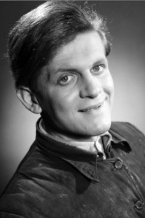 Marian Rułka as Władek Kulesza (segment 1)