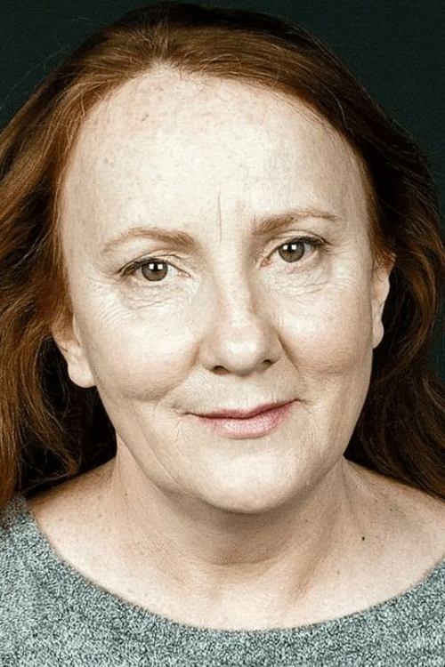 Olena Khokhlatkina as Mother