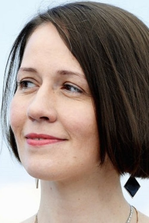 Olga Dragunova as Adina Koft