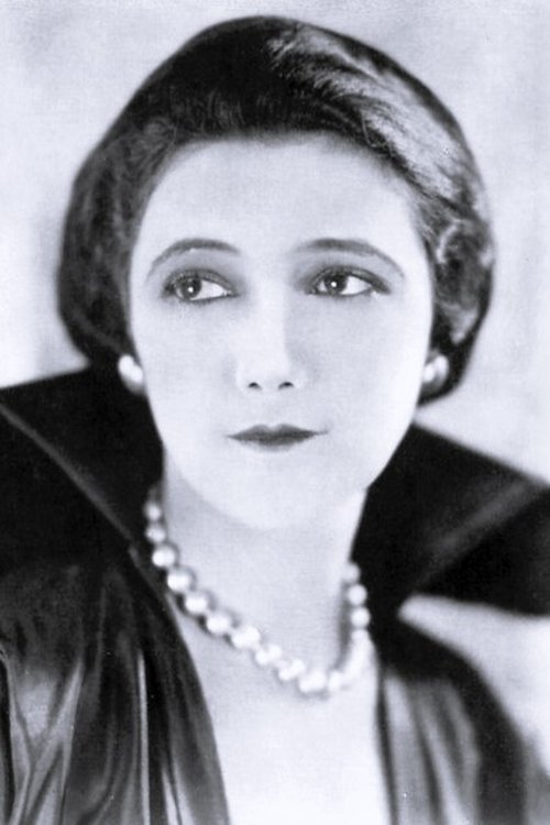 Jetta Goudal as Lady Efra