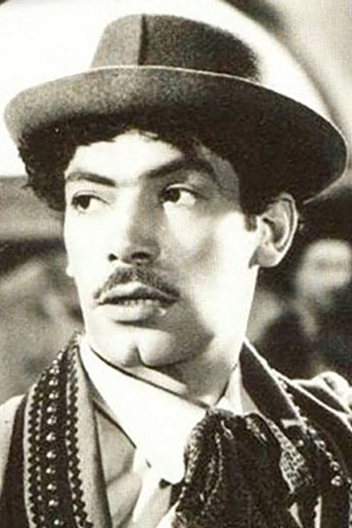 Manuel Palacios as Manolín