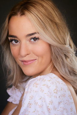 Madison Rotolo as Michelle