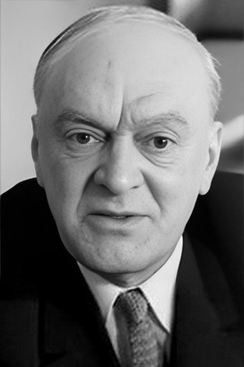 Leonid Makaryev as professor Poznanskiy